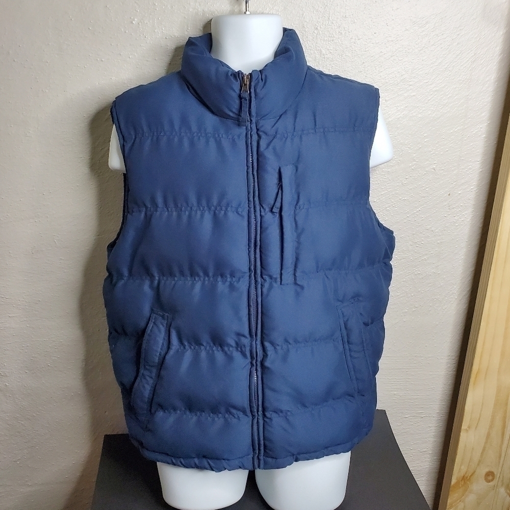 St. John’s Bay Puffer Vest Men Size Medium Navy Blue